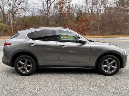 2018 Alfa Romeo Stelvio Base