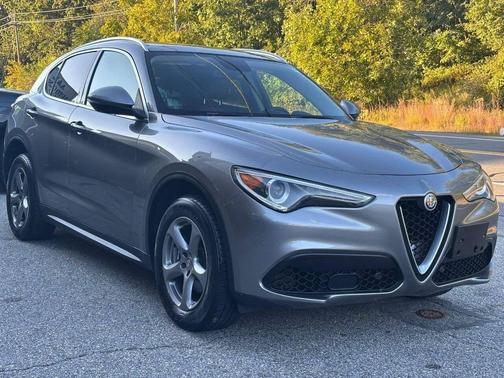 2018 Alfa Romeo Stelvio Base