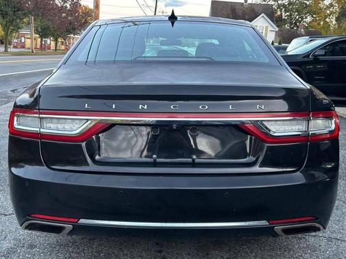 2018 Lincoln Continental Livery