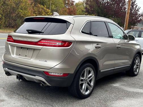 2015 Lincoln MKC Base