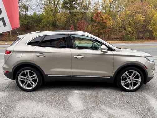 2015 Lincoln MKC Base