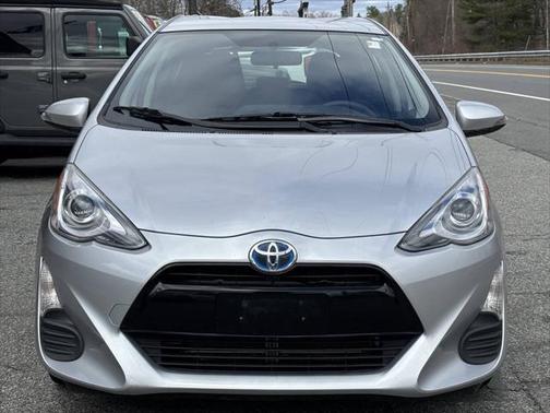 2016 Toyota Prius c Two