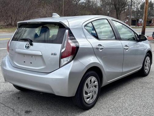 2016 Toyota Prius c Two