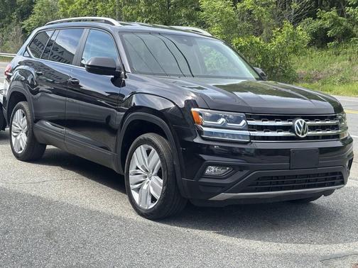 Deep Black Pearl 2019 Volkswagen Atlas 3.6L SE w/Technology