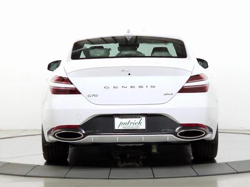 2025 Genesis G70 2.5T