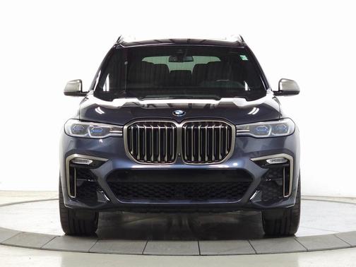 2021 BMW X7 M50i