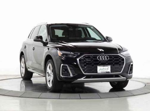 2022 Audi Q5 45 S line Premium Plus