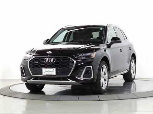2022 Audi Q5 45 S line Premium Plus