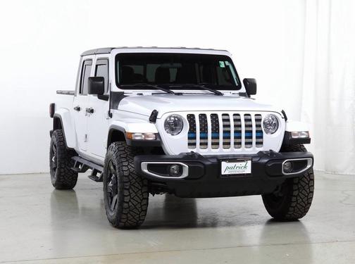 2020 Jeep Gladiator Sport