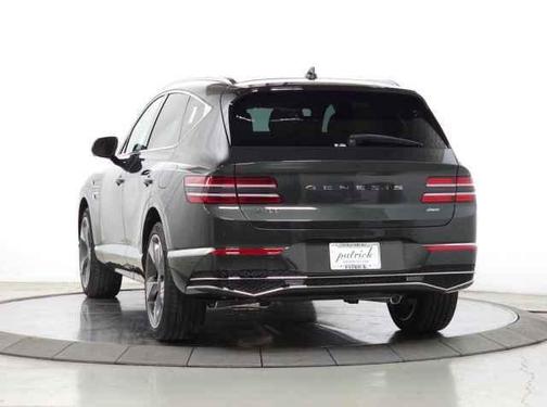 Green 2026 Genesis GV80 2.5T Prestige