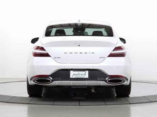 2025 Genesis G70 2.5T