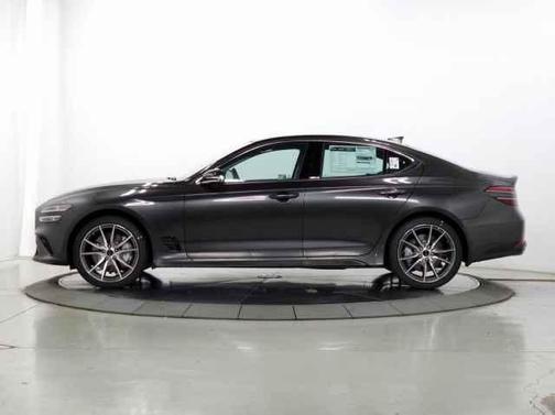 2026 Genesis G70 2.5T Prestige