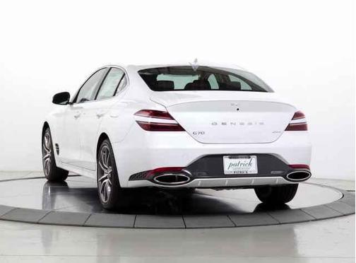 2025 Genesis G70 2.5T