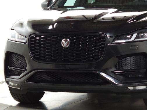 Santorini Black 2022 Jaguar F-PACE P250 S