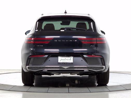 Vik Black 2026 Genesis GV70 2.5T