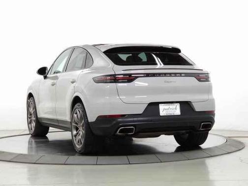 2022 Porsche Cayenne Platinum Edition