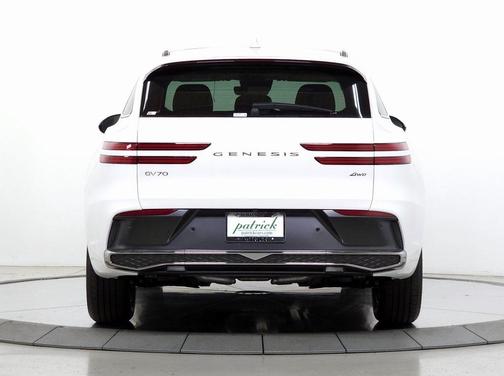 2026 Genesis GV70 2.5T Select
