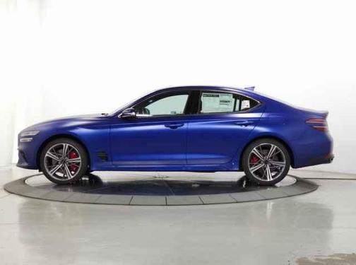 2025 Genesis G70 2.5T