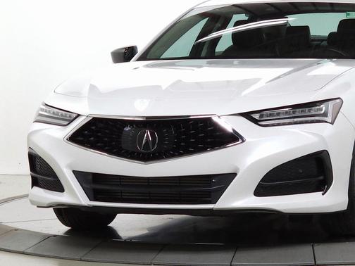 2022 Acura TLX Base
