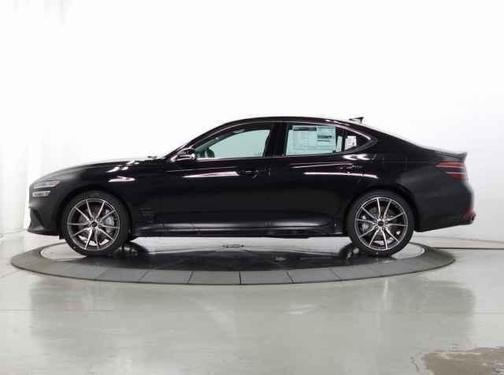 2026 Genesis G70 2.5T Standard