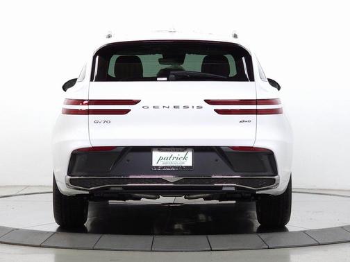 2026 Genesis GV70 2.5T