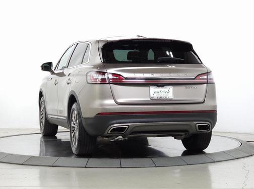 2019 Lincoln Nautilus Select
