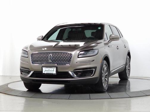 2019 Lincoln Nautilus Select