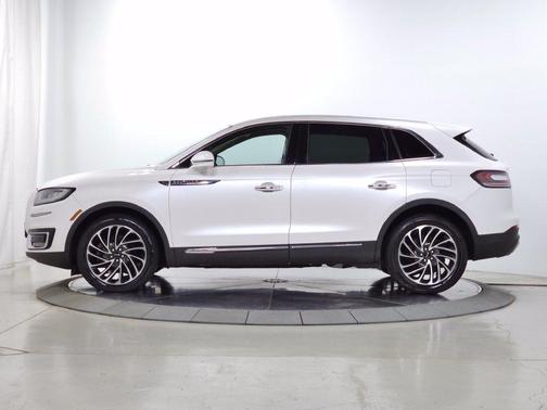 White Platinum Tri-Coat Metallic 2019 Lincoln Nautilus Reserve