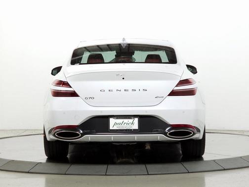 2025 Genesis G70 2.5T