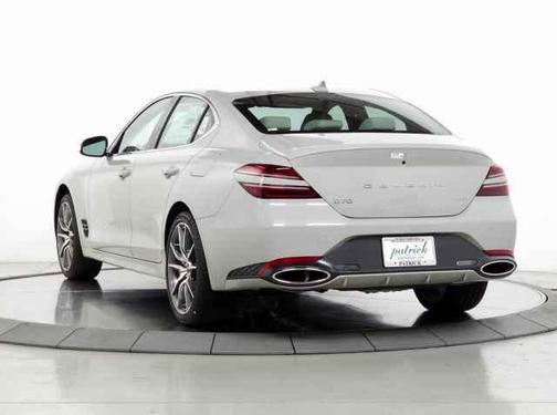 2025 Genesis G70 2.5T