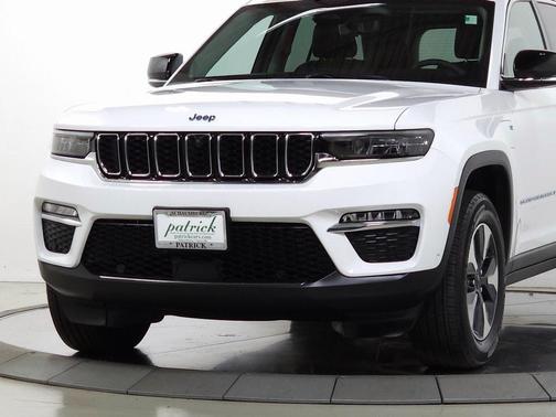 2022 Jeep Grand Cherokee 4xe Base