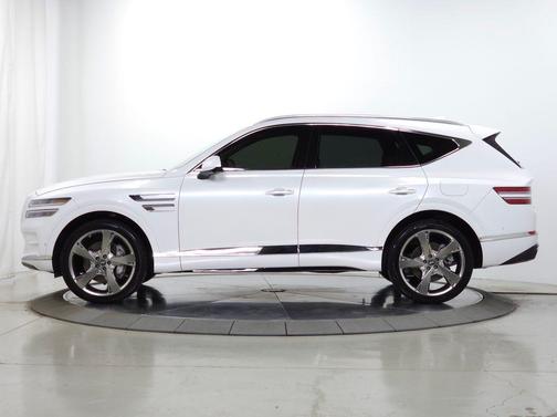 Uyuni White 2024 Genesis GV80 2.5T