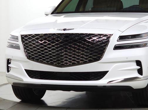 Uyuni White 2024 Genesis GV80 2.5T