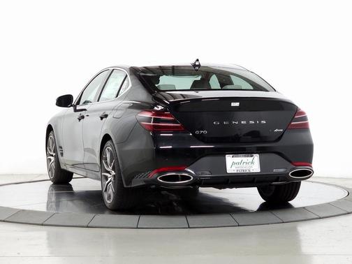 2025 Genesis G70 2.5T