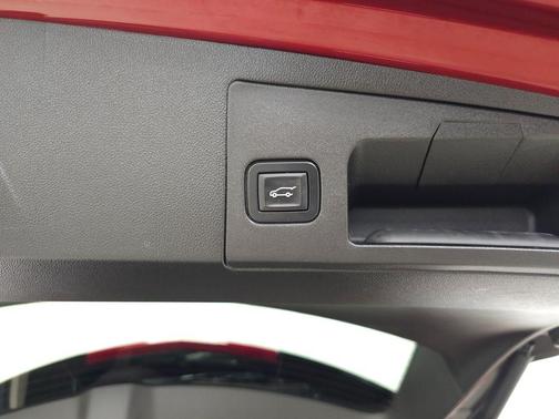 Red Passion Tintcoat 2017 Cadillac XT5 Premium Luxury