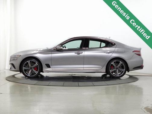 2025 Genesis G70 2.5T