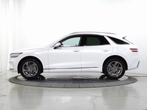 2025 Genesis GV70 2.5T