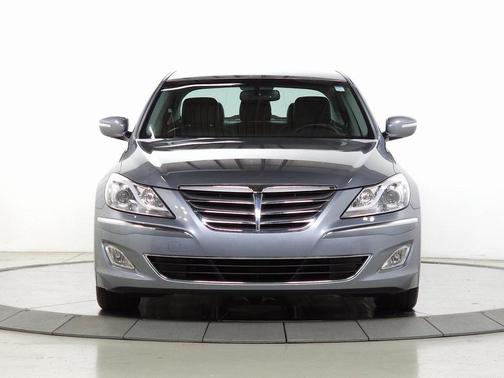 2013 Hyundai Genesis 3.8
