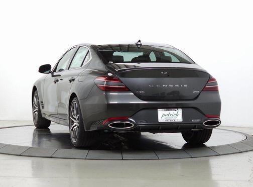 Makalu Gray 2026 Genesis G70 2.5T