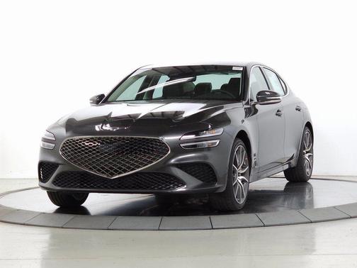 Makalu Gray 2026 Genesis G70 2.5T