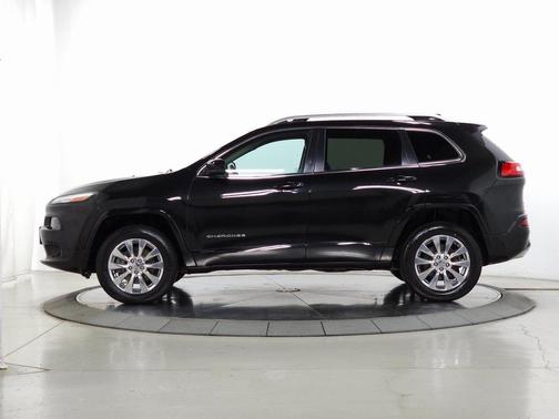 2016 Jeep Cherokee Overland