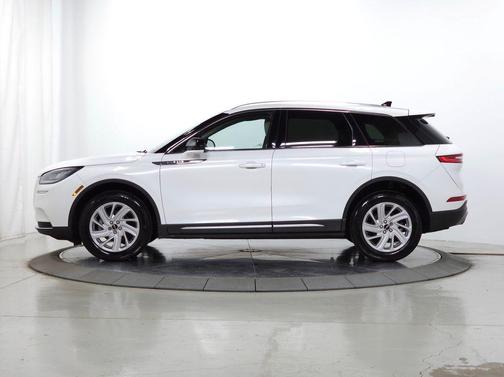 White 2021 Lincoln Corsair Standard