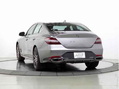 2026 Genesis G70 2.5T Standard