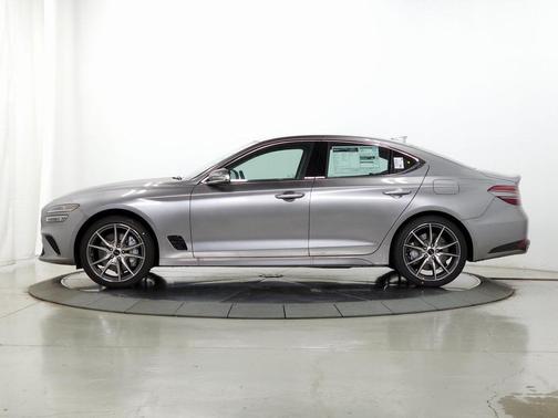 2026 Genesis G70 2.5T Standard
