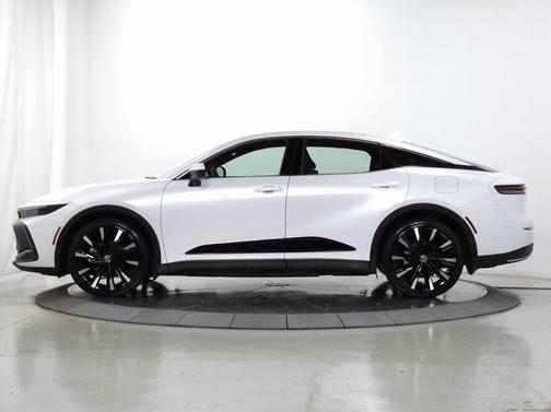 2024 Toyota Crown Platinum