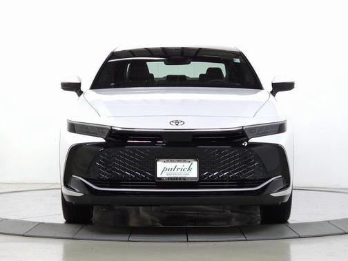 2024 Toyota Crown Platinum