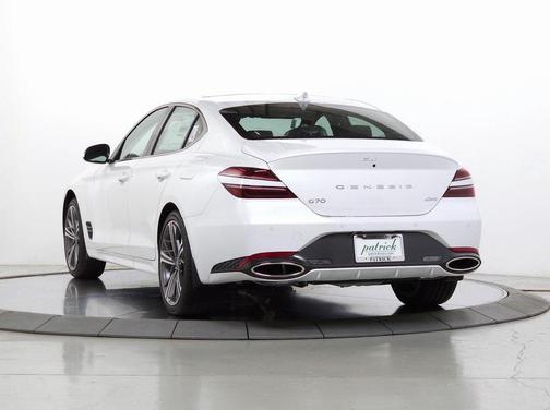 2025 Genesis G70 2.5T