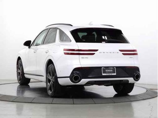 2025 Genesis GV70 2.5T