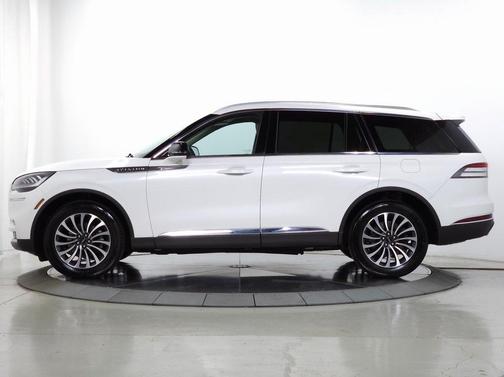 2023 Lincoln Aviator Standard AWD