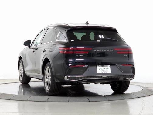 2026 Genesis GV70 2.5T Select